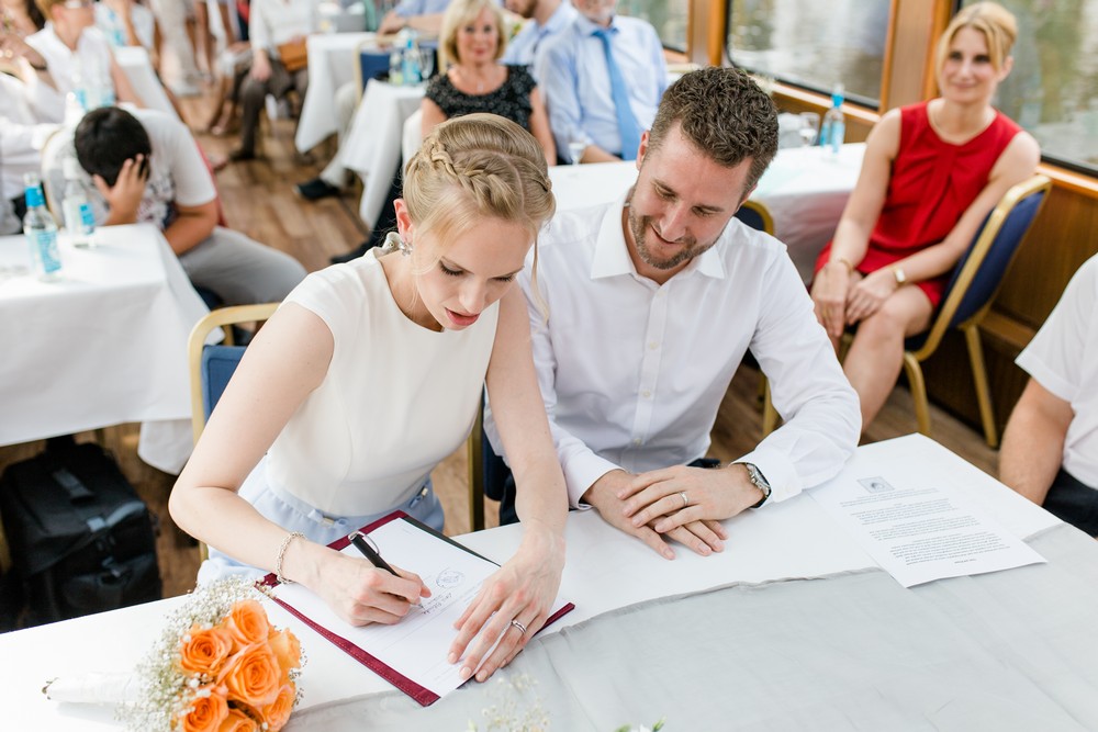 Hochzeitsfotograf auf einem Alsterschiff!